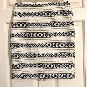 Ann Taylor Off White and Black Mini Skirt Size 0